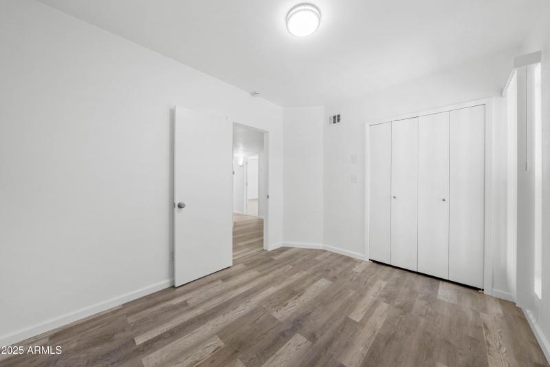 Interior - 248 Meadows Dr-18