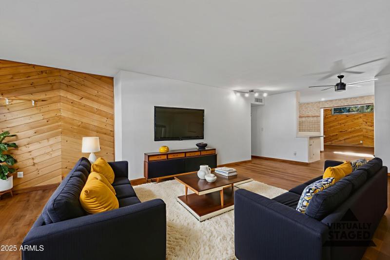 Living Room - Virtual Tour