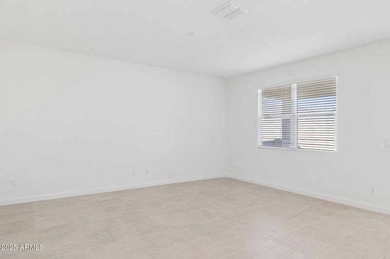 21-web-or-mls-23980-w-pima-st