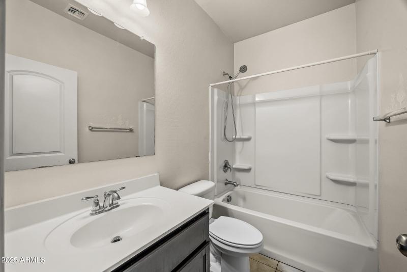 Suite Bathroom