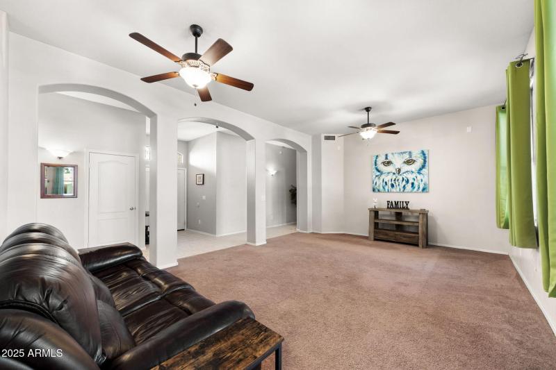 003__3918 E San Pedro Ave