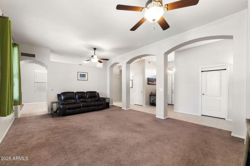 004__3918 E San Pedro Ave