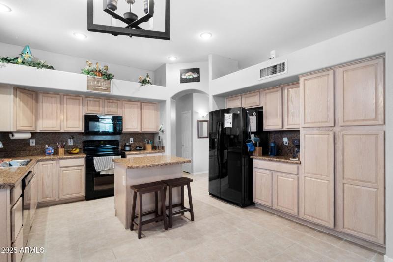 006__3918 E San Pedro Ave