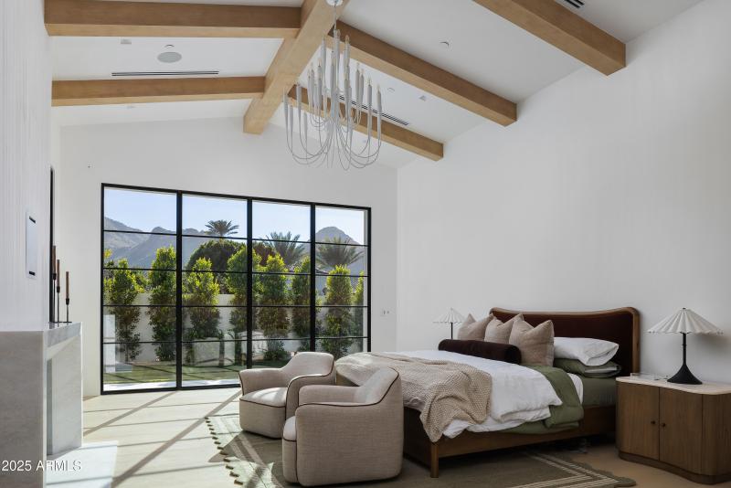 Caballo Coming Soon-4