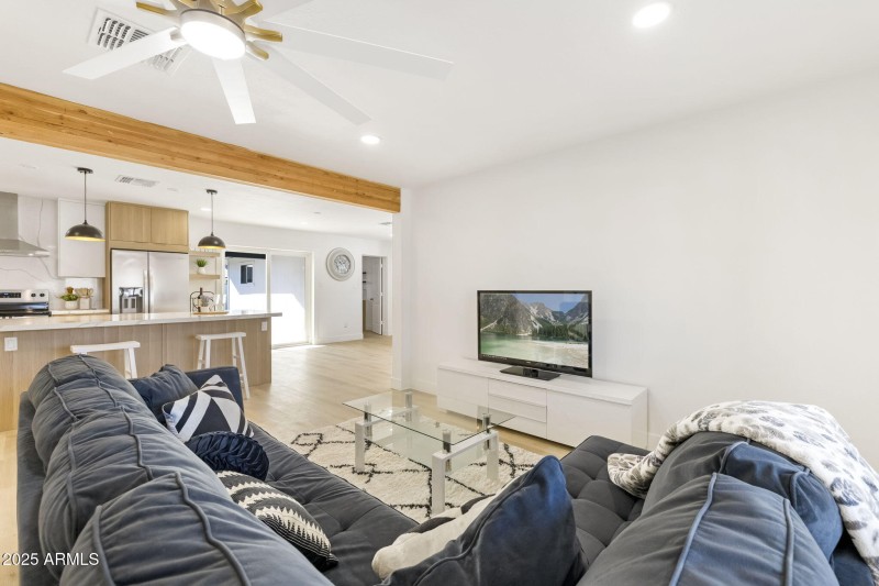 6725 E Moreland St Scottsdale - 200