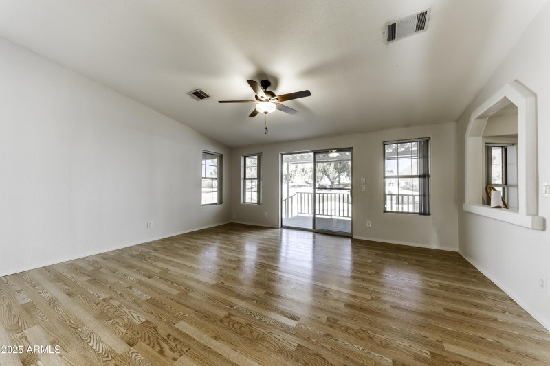 17200 W Bell Rd Lot # 2360 Surprise AZ r