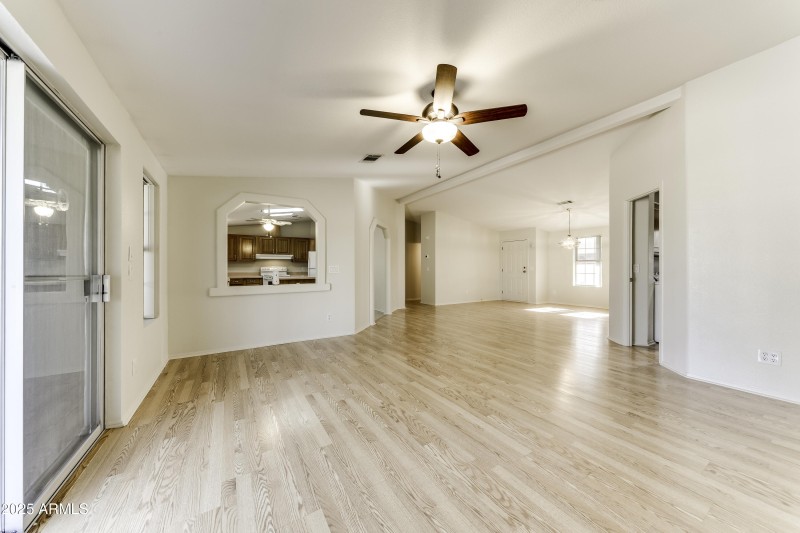 17200 W Bell Rd Lot # 2360 Surprise AZ r