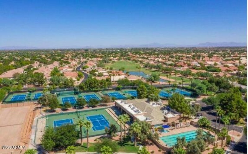 Pickleball and Tennis