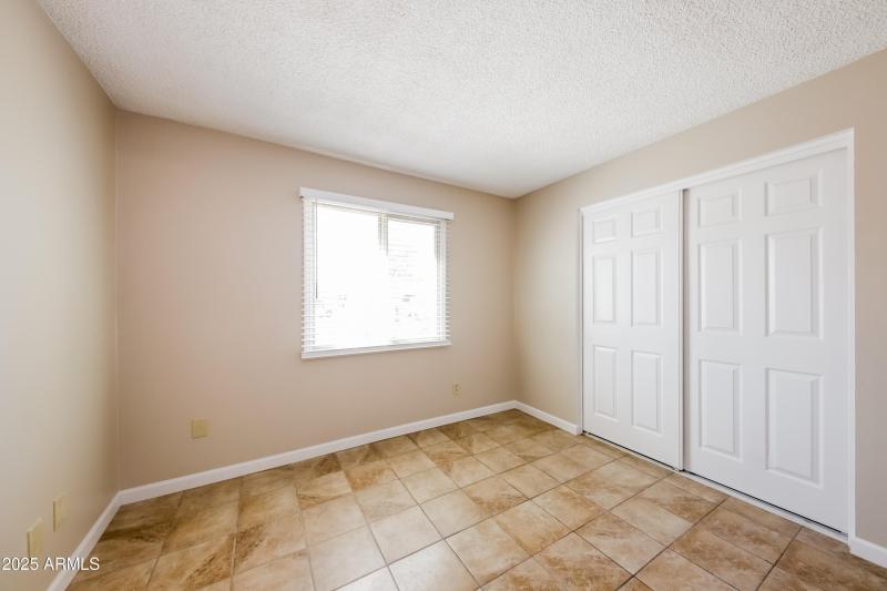 1022929.14248 N 35th St - Bedroom