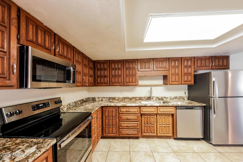 1022929.14248 N 35th St - Kitchen_1