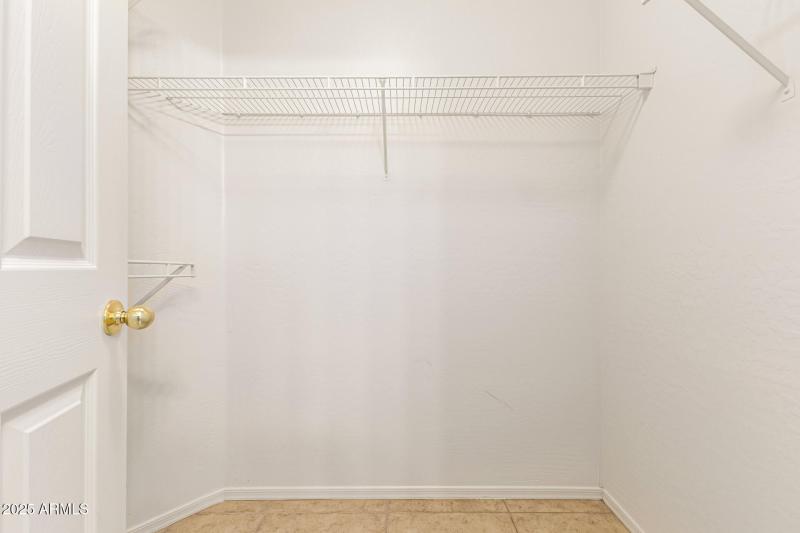 Walk-in Primary CLoset