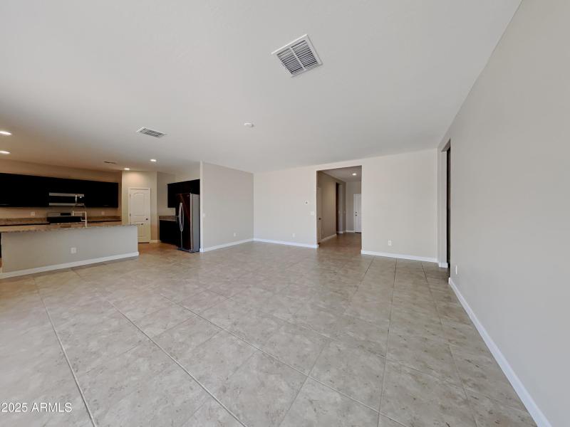 1005998.30388 W Amelia Avenue W_3