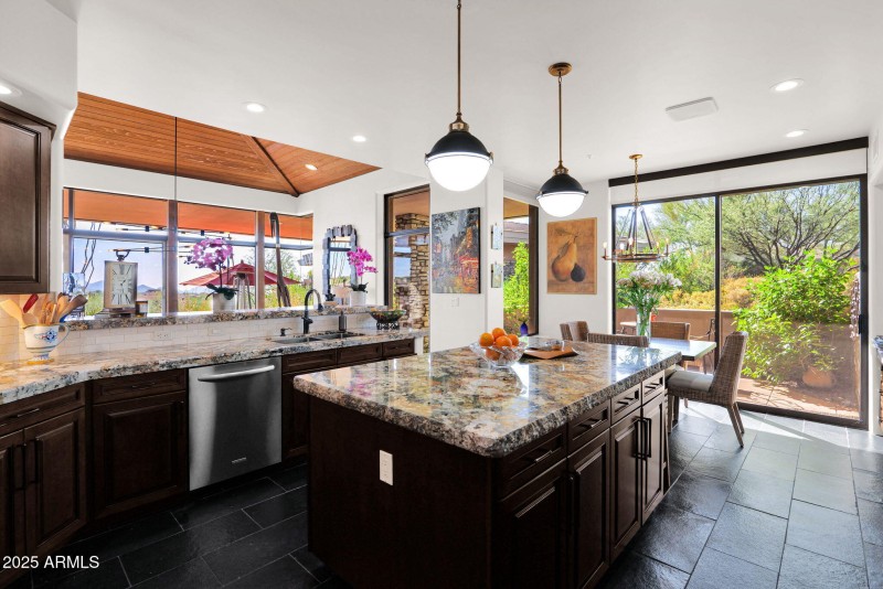 39-web-or-mls-P1349030