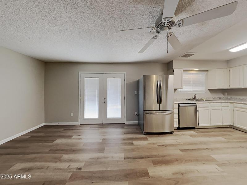 1006355.7251 W Cinnabar Avenue_8