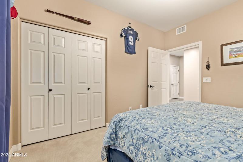 2nd Guest bedroom - view 2