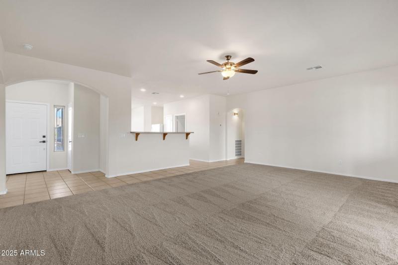 12-web-or-mls-6450-s-springs-pl