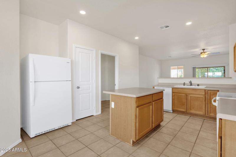 17-web-or-mls-6450-s-springs-pl