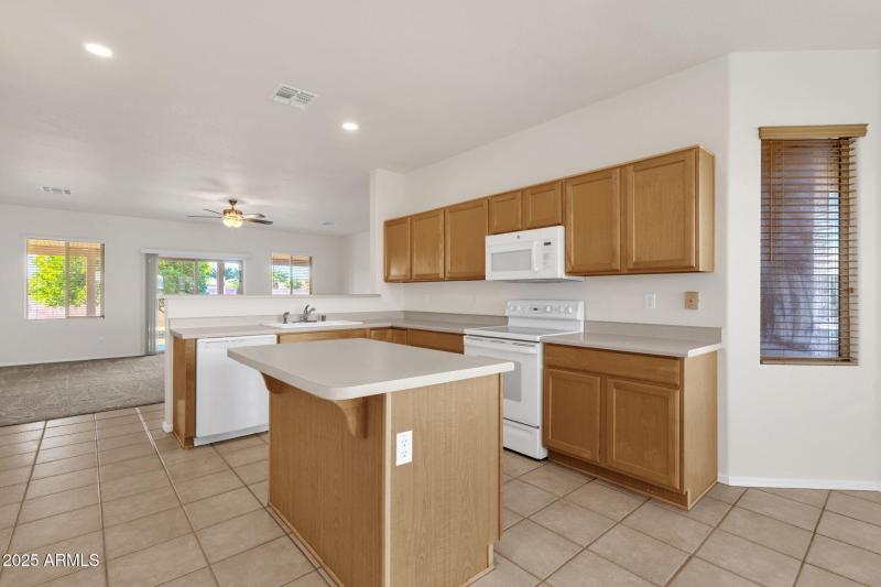 18-web-or-mls-6450-s-springs-pl