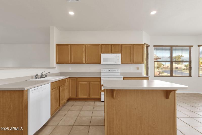 20-web-or-mls-6450-s-springs-pl