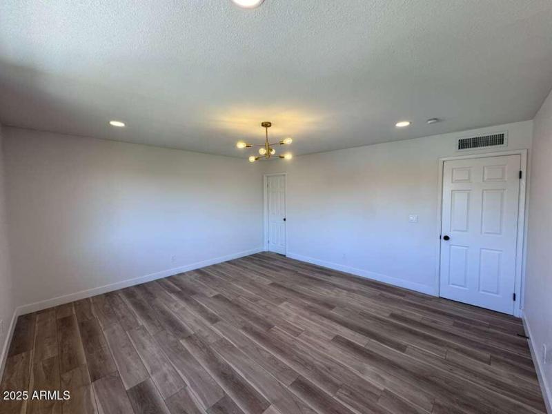 PHOTO-2025-12-19-11-43-46