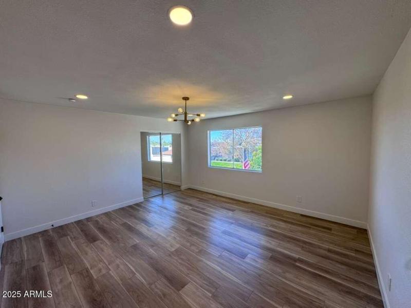 PHOTO-2025-12-19-11-43-46_1