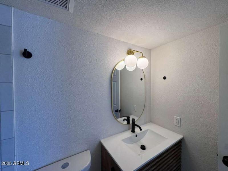 PHOTO-2025-12-19-11-43-48