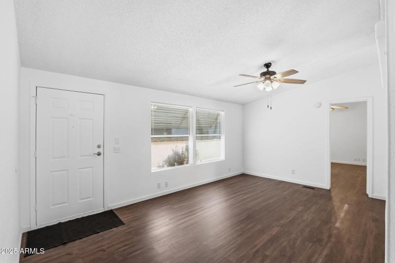 5-web-or-mls-11275 N 99th Ave 119 Peoria