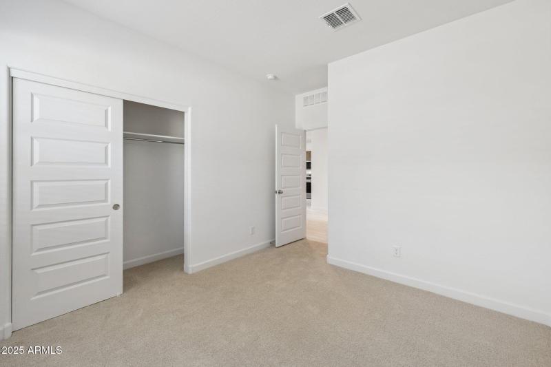 18-web-or-mls-23968-w-pima-st