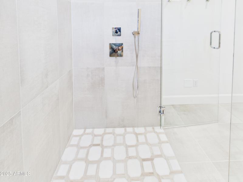 43 20704 N 90th PL Unit 1015 Primary Sho