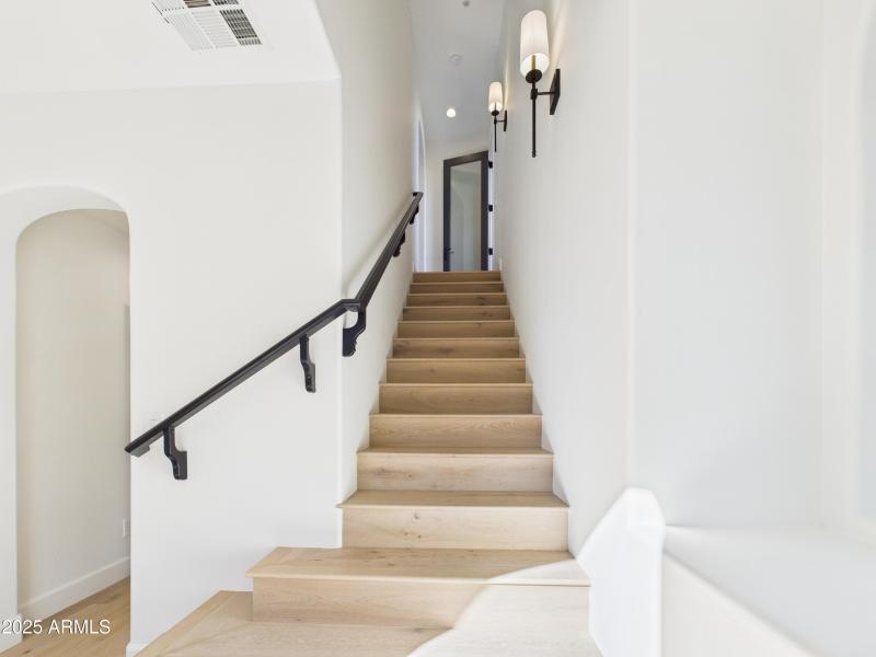 69 20704 N 90th PL Unit 1015 Stairway