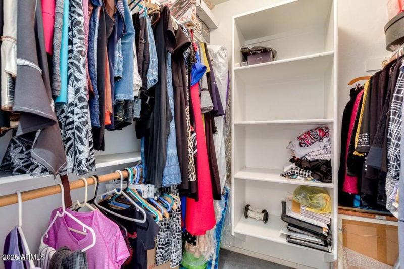 Hers closet