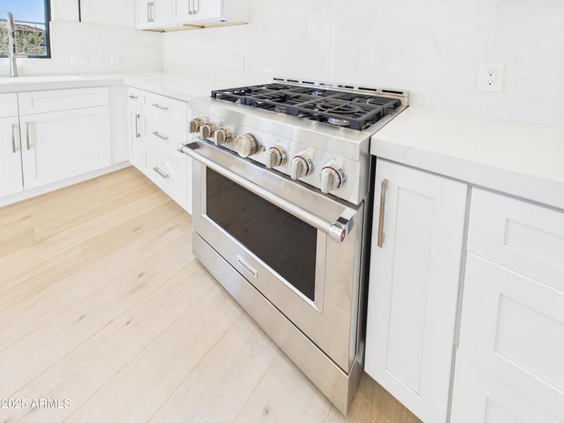 74 20704 N 90th PL Unit 1015 Kitchen