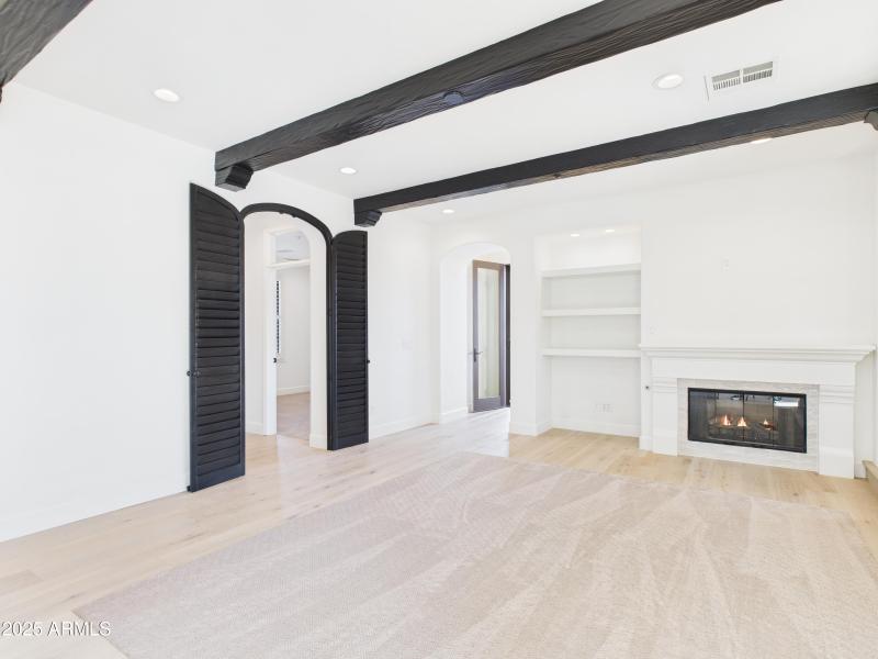 79 20704 N 90th PL Unit 1015 Living Room