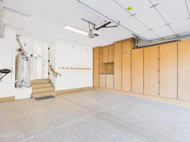 87 20704 N 90th PL Unit 1015 2 Car Garag