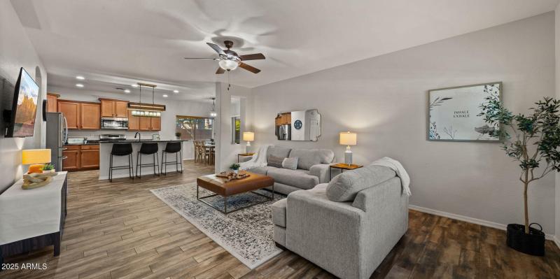 9-web-or-mls-Living Space4