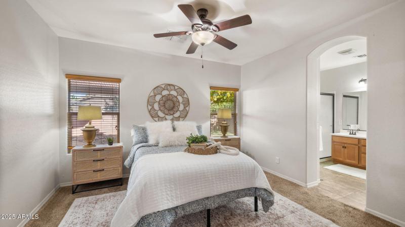 27-web-or-mls-Primary Bedroom2