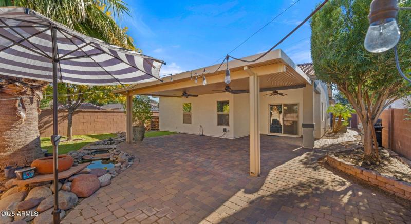 40-web-or-mls-Backyard4