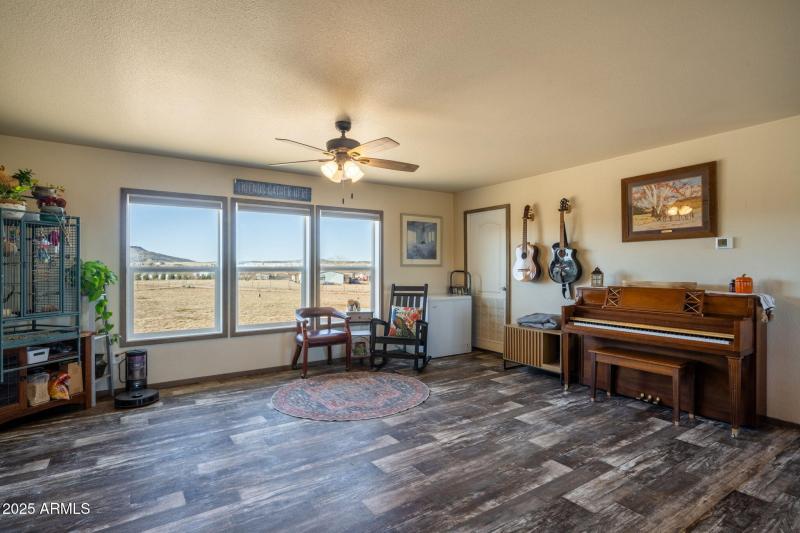 19-web-or-mls-2375-w-rd-1-s