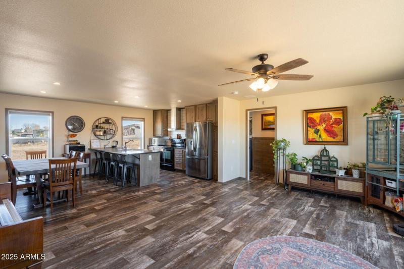 22-web-or-mls-2375-w-rd-1-s