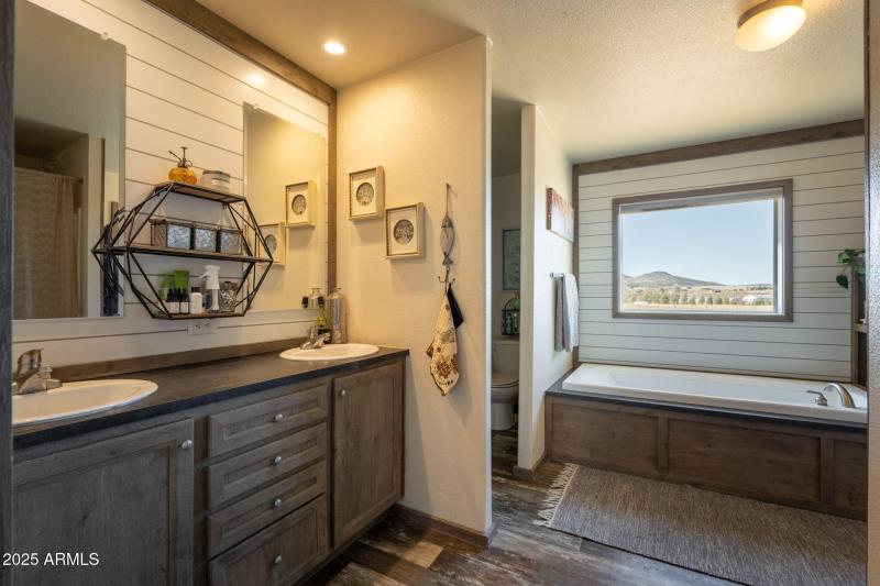 26-web-or-mls-2375-w-rd-1-s