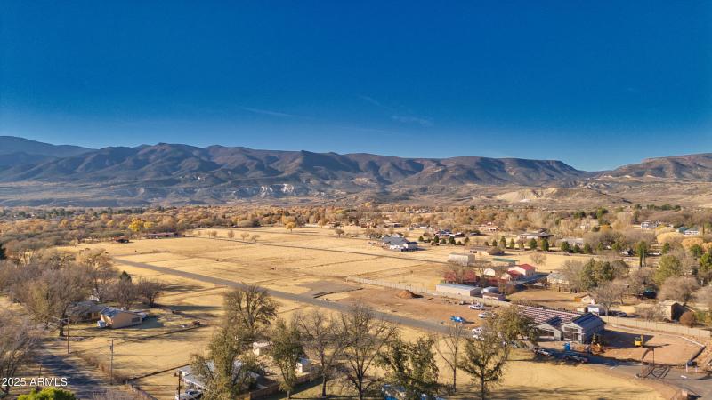 DJI_20241209083452_0003_D