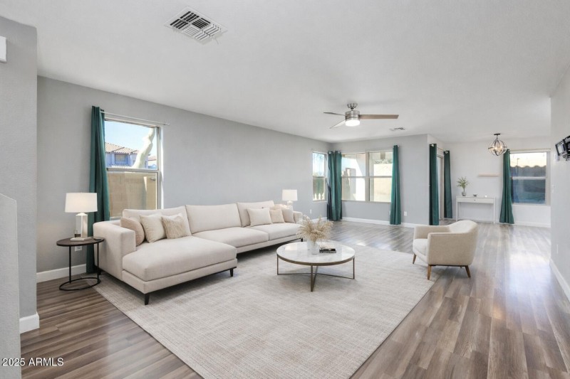 Virtual Staging - Living Room