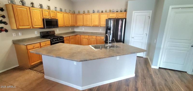 Kitchen island