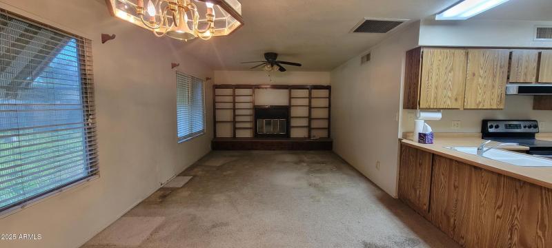 Dining Rm & Fireplace