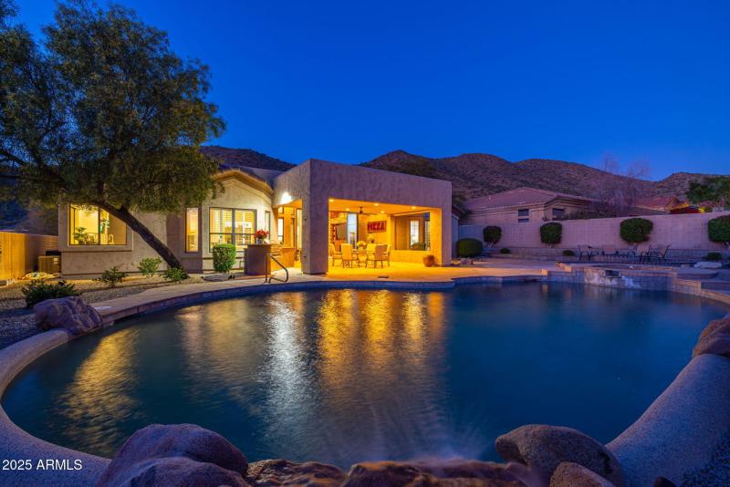 POOL WITH MOUNTAIN VIEWS