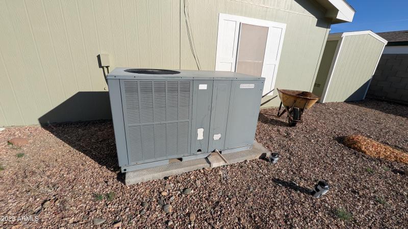 PXL_20251220_165612803