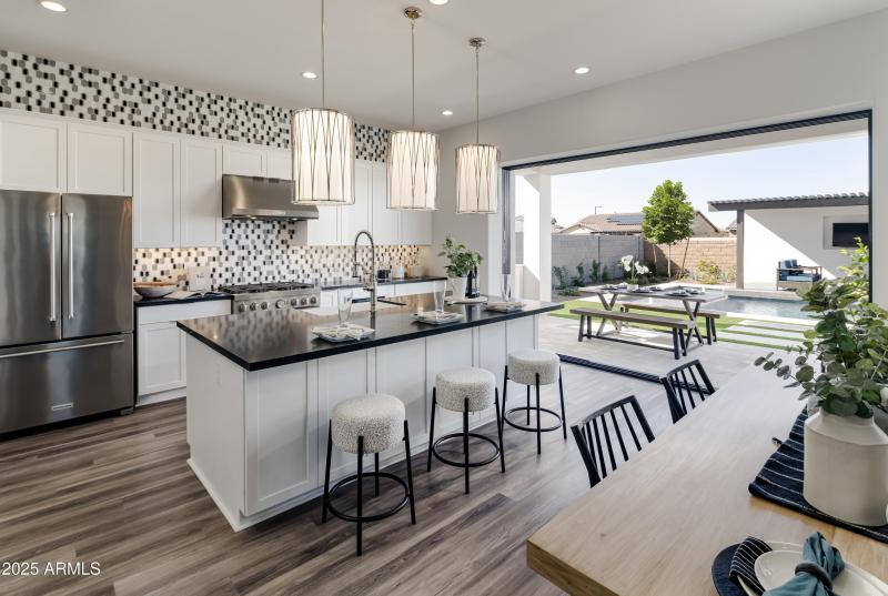 Beacon_in_Estrella_Kenley_Kitchen_1630_c