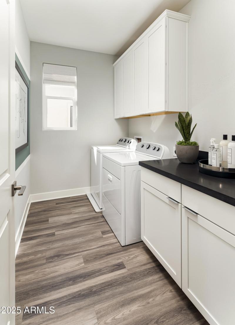 Beacon_in_Estrella_Kenley_Laundry_1556_c