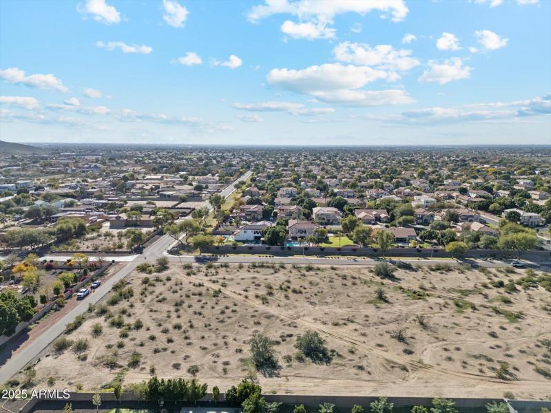 03-DJI_20251216111319_0016_D