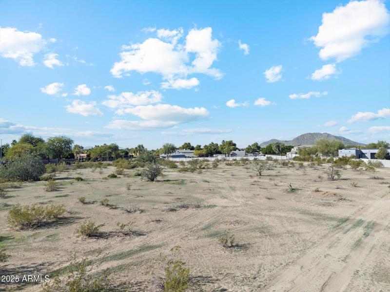 10-DJI_20251216111740_0061_D